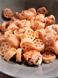 Chipotle mac and cheese in a bowl 